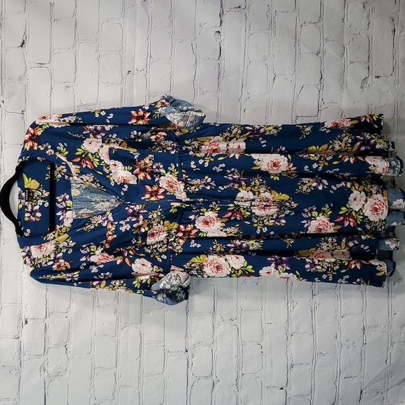 torrid Dresses & Skirts - Torrid Blue Floral Dress Women's Size 0